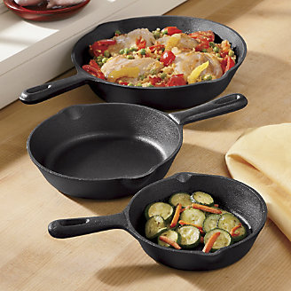 What is the best kind of pan for frying? Discover top frying pans like nonstick, stainless steel, cast iron, and more to achieve crispy, delicious results every time.