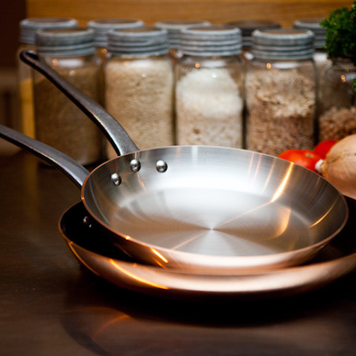 Everything You Need to Know About Copper Pans – Discover the advantages, varieties, and maintenance tips for copper cookware to upgrade your culinary skills.